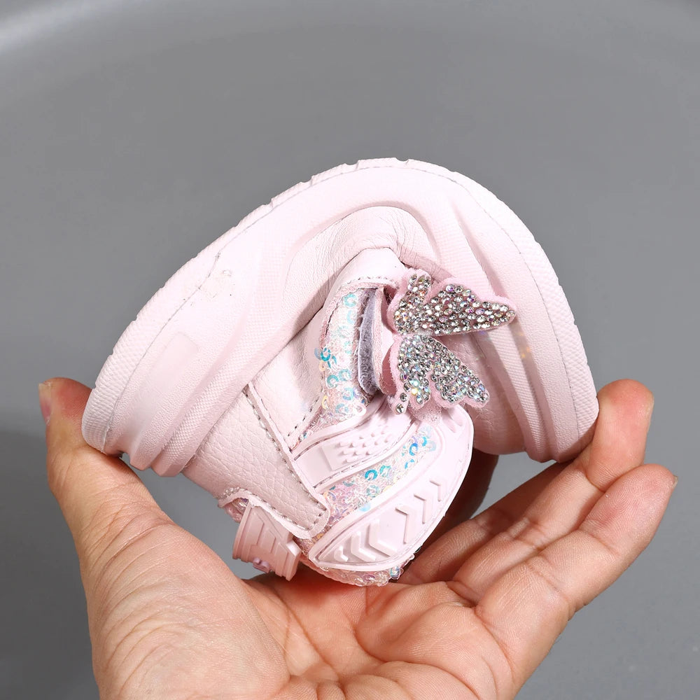 2025 New Autumn Children Shoes Leather Toddler Kids Sport Shoes Bling Bling Cute Butterfly Soft Sole Fashion Girls Sneakers.