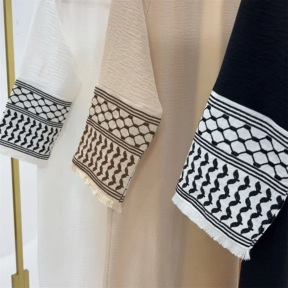 Autumn New Ramadan Open Embroidery Tassel Pink Kimono Abaya Dubai Luxury Muslim Islam Kaftan Dress Abayas Women Kebaya Caftan.