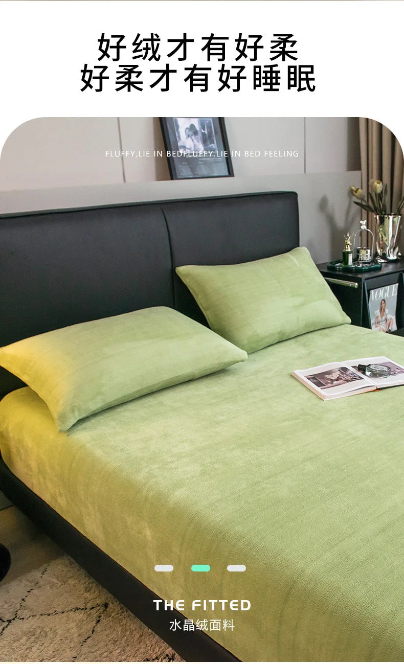 Warm Plush Fitted Sheet Elastic Mattress Cover Fluffy Velvet Fleece Bed Linen Couple Thermal Double Bed Not Included Pillowcase.