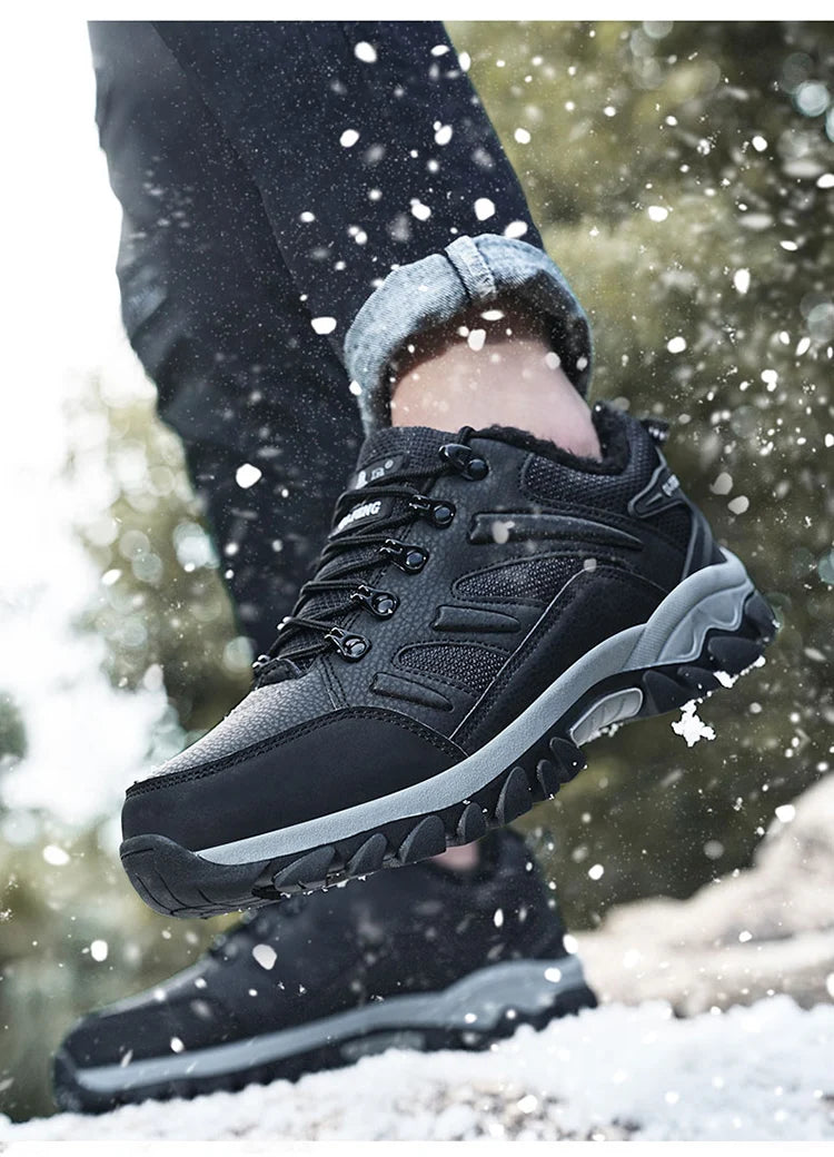 Winter Tactical Boots Combat Autumn Hiking Boots Men Snow Warm Fur Sneakers Padded Trekking Black Waterproof Leathe Sneakers.