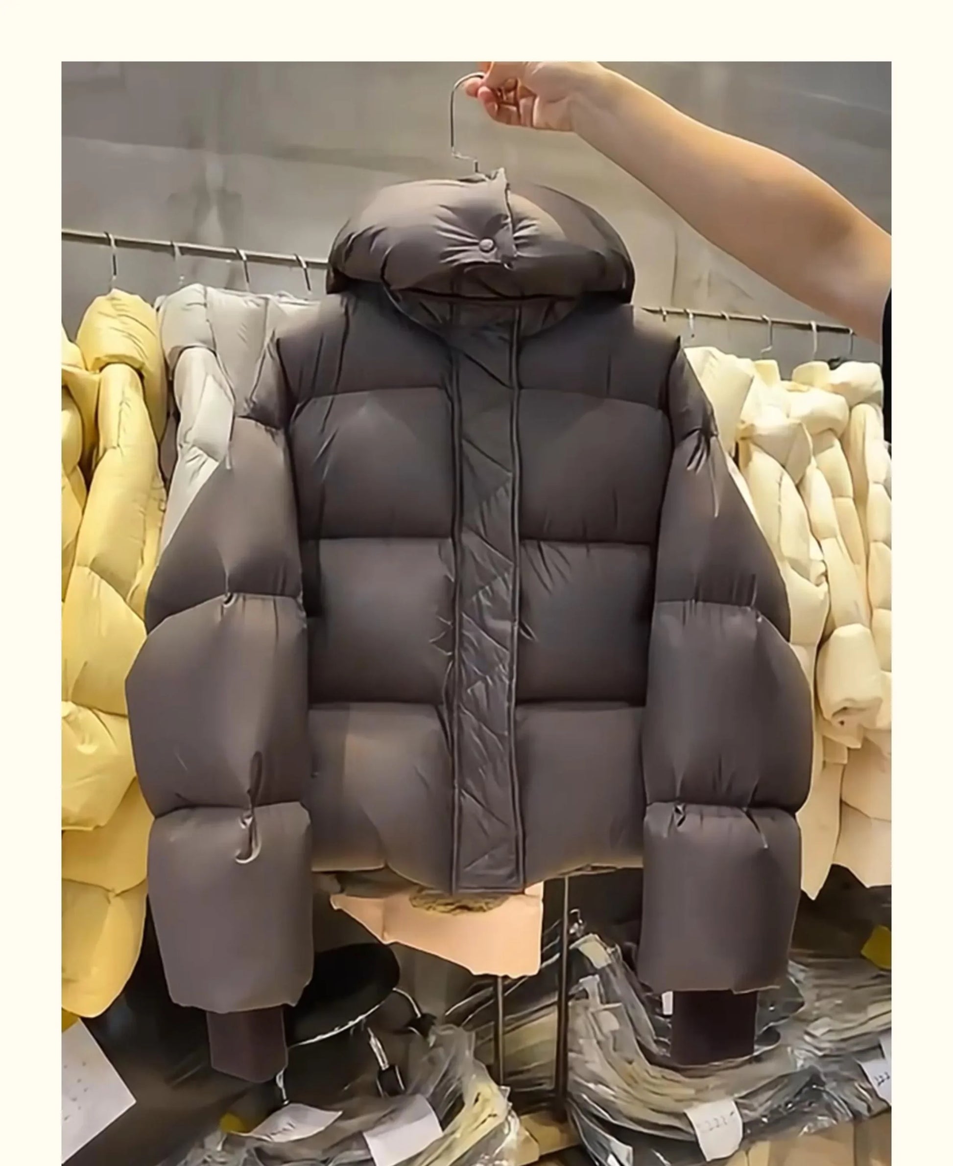 90 % weiße Entendaunen-Damen-Daunenjacken, 2025, neue weibliche Stehkragen-Pufferjacke, lässige lose Parkas mit Kapuze.