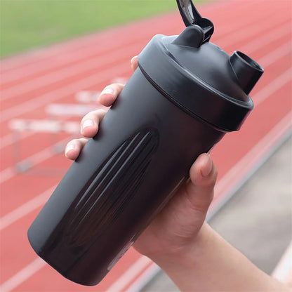 1pc Portable Protein Shaker 600ml Fitness Bottle with Wire Whisk Ball for Fitness Enthusiasts Athletes Perfect For Outdoor Gym.