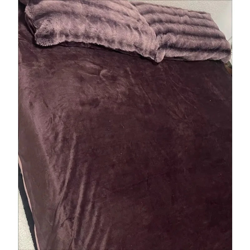 2024 new rabbit velvet milk velvet thickened rabbit fur warm four-piece set, 1.5m 1.8m bed sheet four-piece set.