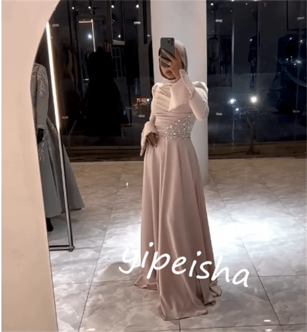 Maßgeschneidertes Jersey-Quinceanera-Kleid mit Falten und Strasssteinen, A-Linie, hoher Kragen, maßgeschneidertes Anlasskleid, lange Kleider.