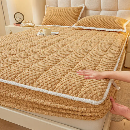 Milk Velvet Mixed With Cotton Home Bed Sheet Thickened Bed Cover Winter Velvet Mattress Coral Velvet Protective Bed Cover ZF606