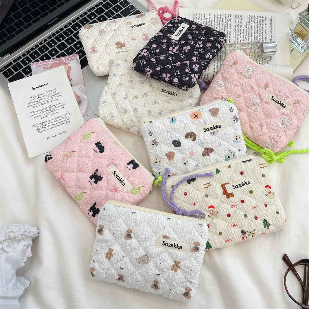 Cute Travel Cosmetic Lipstick Earphone Card Small Portable Storage Bag Purse Mini Makeup Handbags Pouch Organizer In Make Up Bag.