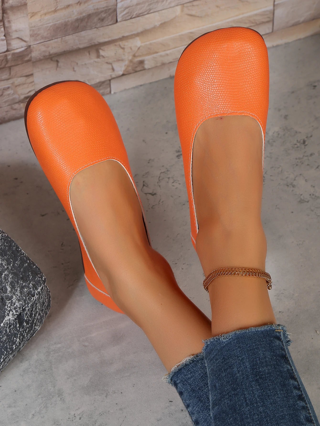 Popular flat sole single shoe round toe bean shoes 2024 new soft soled women's shoes large size single shoe grandmother shoes.