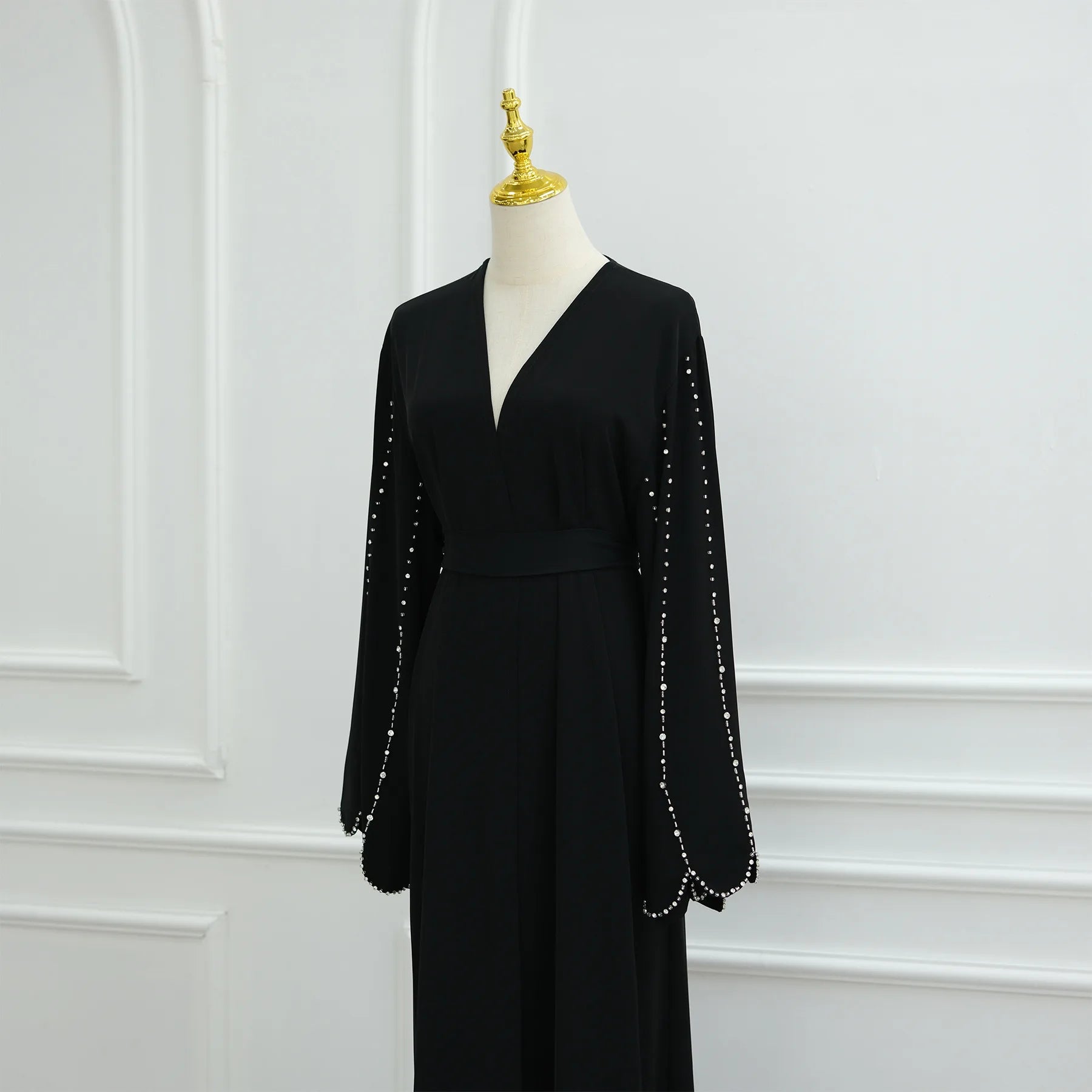 Middle Eastern Modest Dress with Pearl Sleeve for Muslim Women Ramadan Dubai Black Abaya Islam Party Jalabiya Outfit Turkey Robe.