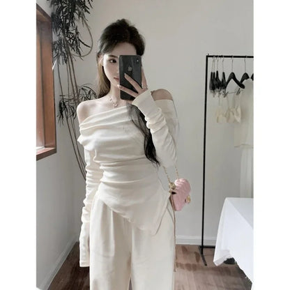 Spicy Girl Apricot One-Shoulder Base Shirt Women's Slim Fit Asymmetrical Long Sleeve T-Shirt Spring Autumn Inner Wear Top.