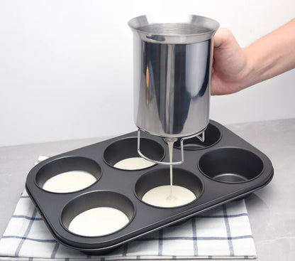 900ml Batter Flour Paste Dispenser For Cupcake Cookie Cake Muffins Measuring Cup Cream Speratator Pancake Batter Dispensers.