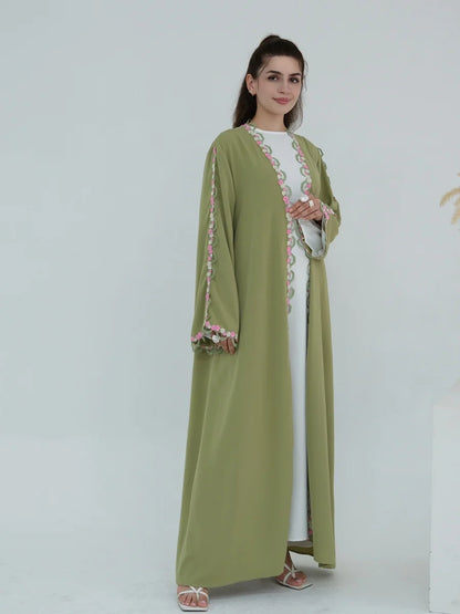 Women Arabic Dubai Abaya Luxury Floral embroidery Kimono Cardigan Long Dress Modest Ramadan Robe Femme Islam Clothing Kebaya.