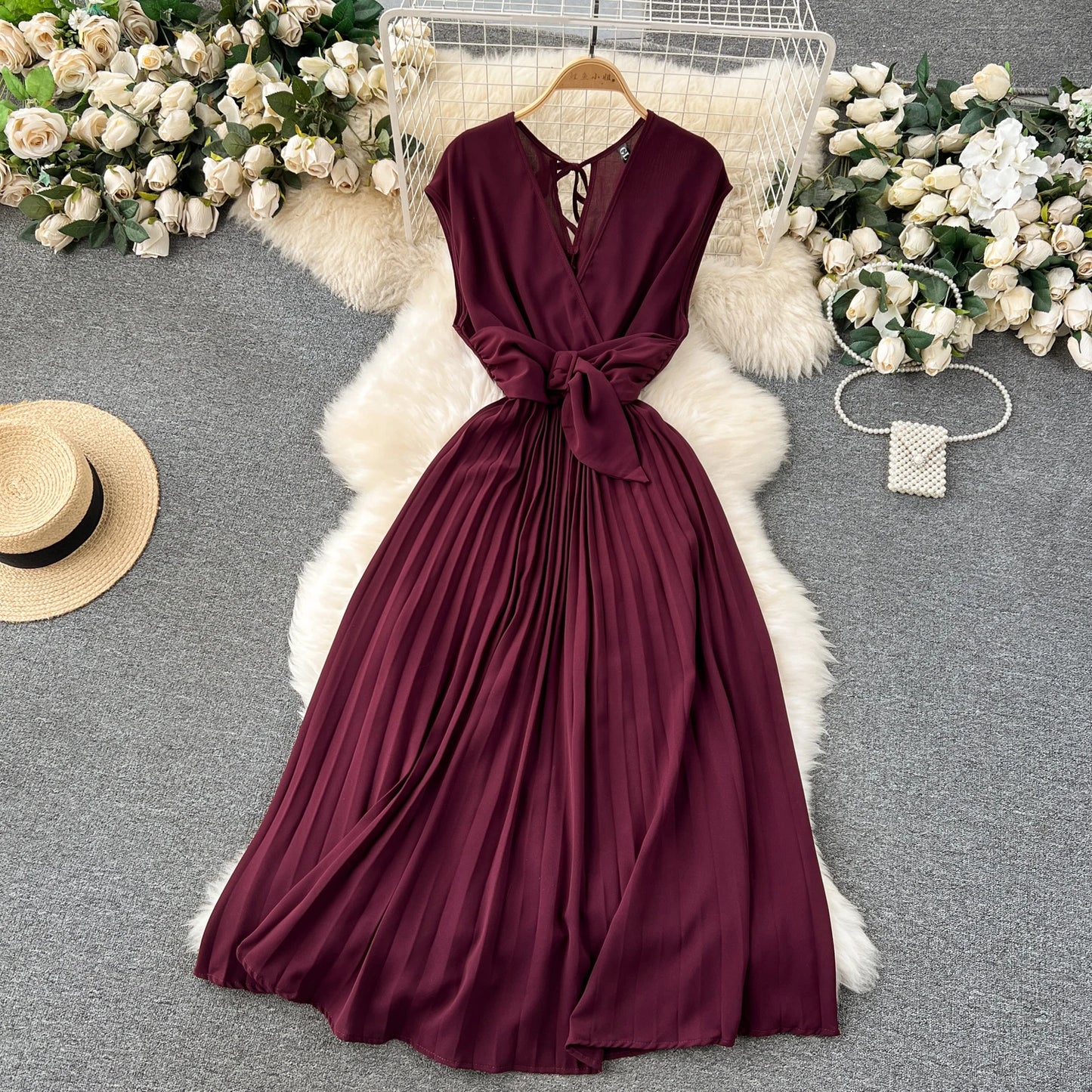 Französisch Vintage elegante Plissee Vneck Kleid A-Linie Mode Chiffon Frühling Herbst ärmellose Vestidos Frauen kleider.