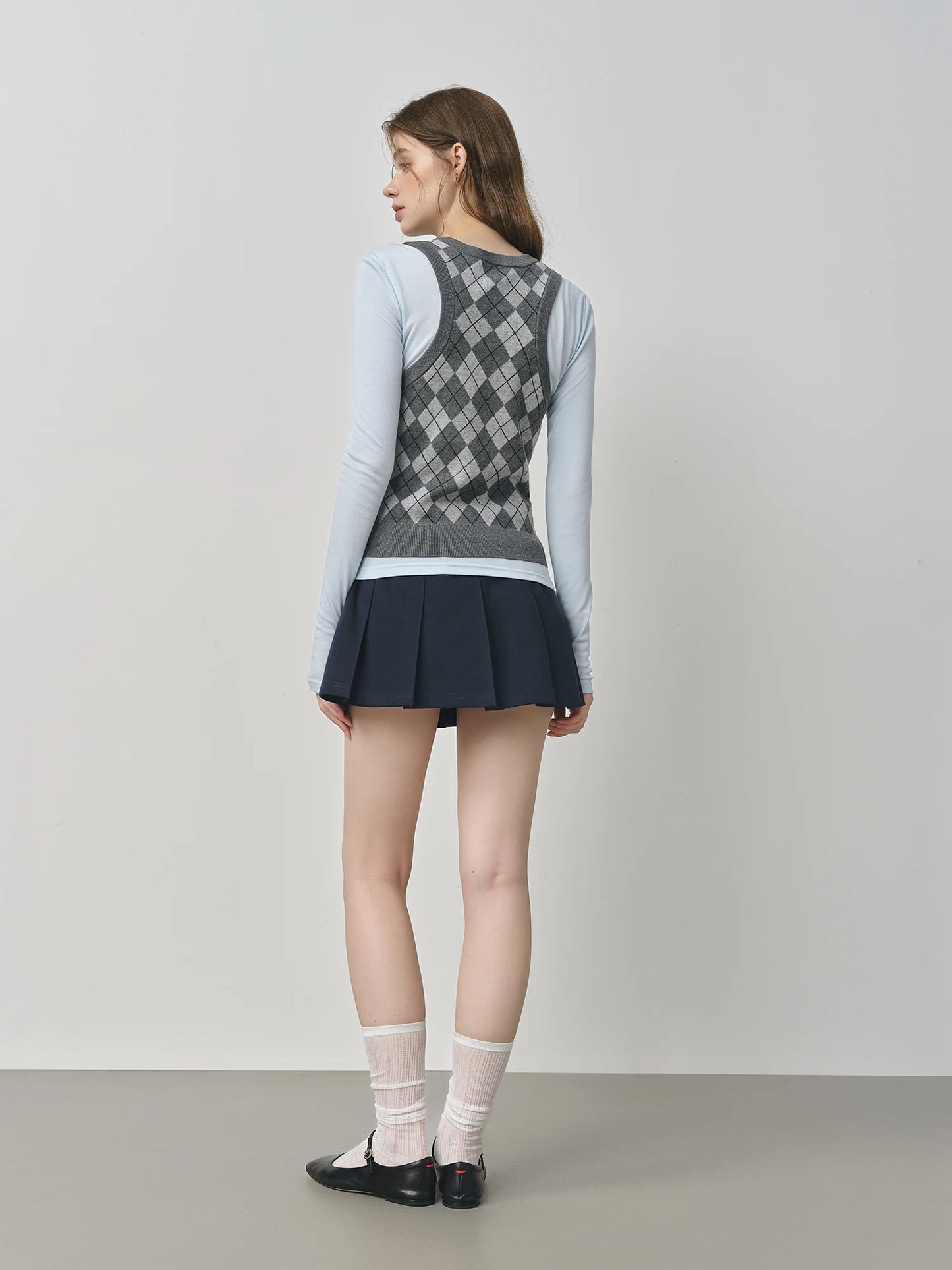 FSLE Plaid Rot Grau V-ausschnitt Gestrickte Weste Top für Frauen 2025, Herbst Neue Ankunft Retro College Stil Oberbekleidung Weste 25FS13248.