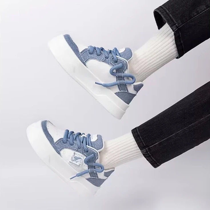 Autumn New Thick Soled Pink Women's Shoes, Wide Toe Versatile Casual Shoes, Round Toe Height Increasing Fashionable Board Shoes.