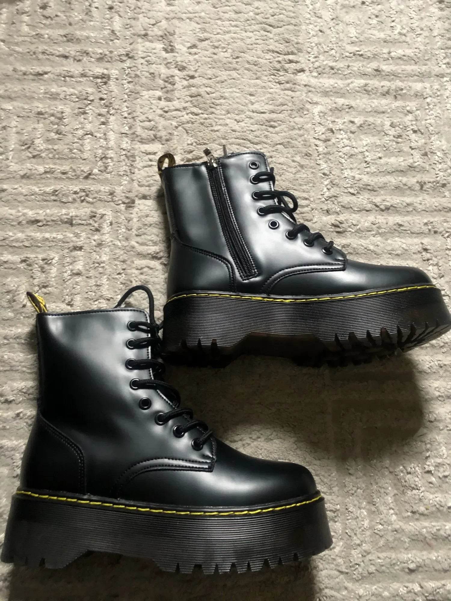 Autumn Winter Fashion Round Toe Lace-up Shoes Womens Boots Zip Ankle Boots For Women High Heels Basics Casual.