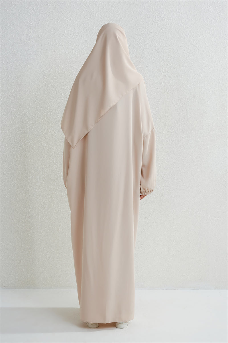 Muslim abaya