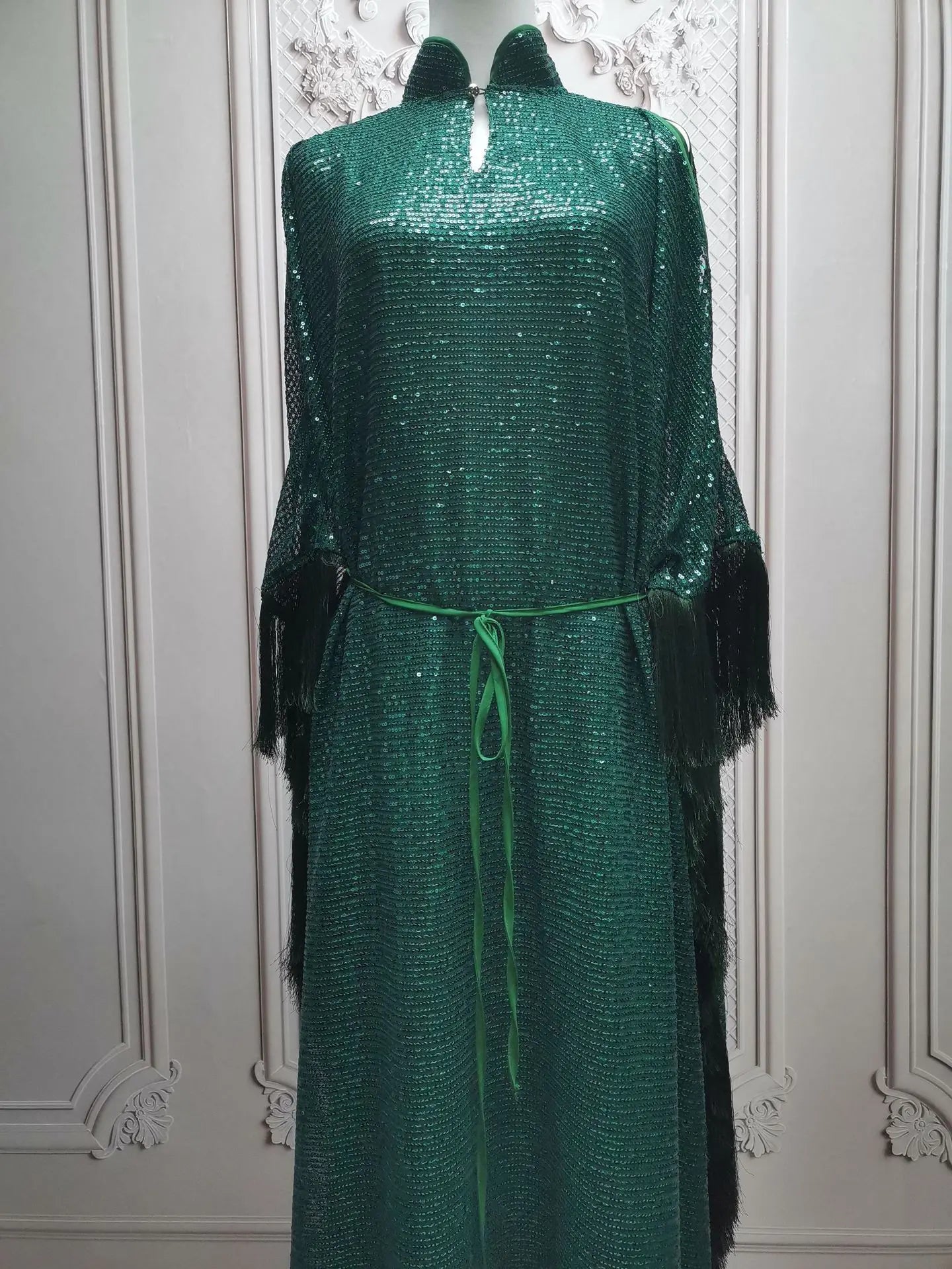 Ramadan Eid Tassel Sequin Batwing Abaya Dubai Women Islam Muslim Maxi Kaftan Dresses Kebaya Caftan Marocain Robe Femme Musulmane.