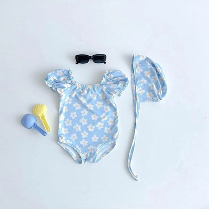 2025, Sommer Baby Badeanzug Koreanischen Stil INS Gedruckt Infant Ein Stück Overall Kleinkind Mädchen Schwimmen Body Mit Hut.