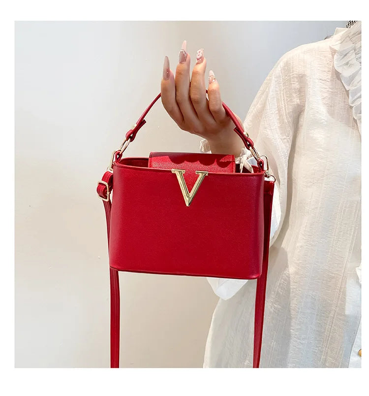 Luxury Women's Tote Bag, Chic V Shaped Stylish Pu Leather Bucket Bag, Top Cover Handbag Women Shoulder Crossbody Bag for Woman