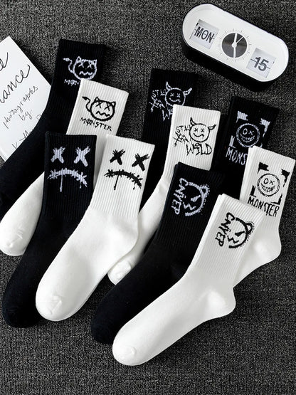 10 pairs of men's sports socks, casual, breathable, and versatile. Ghost face graffiti personalized socks.