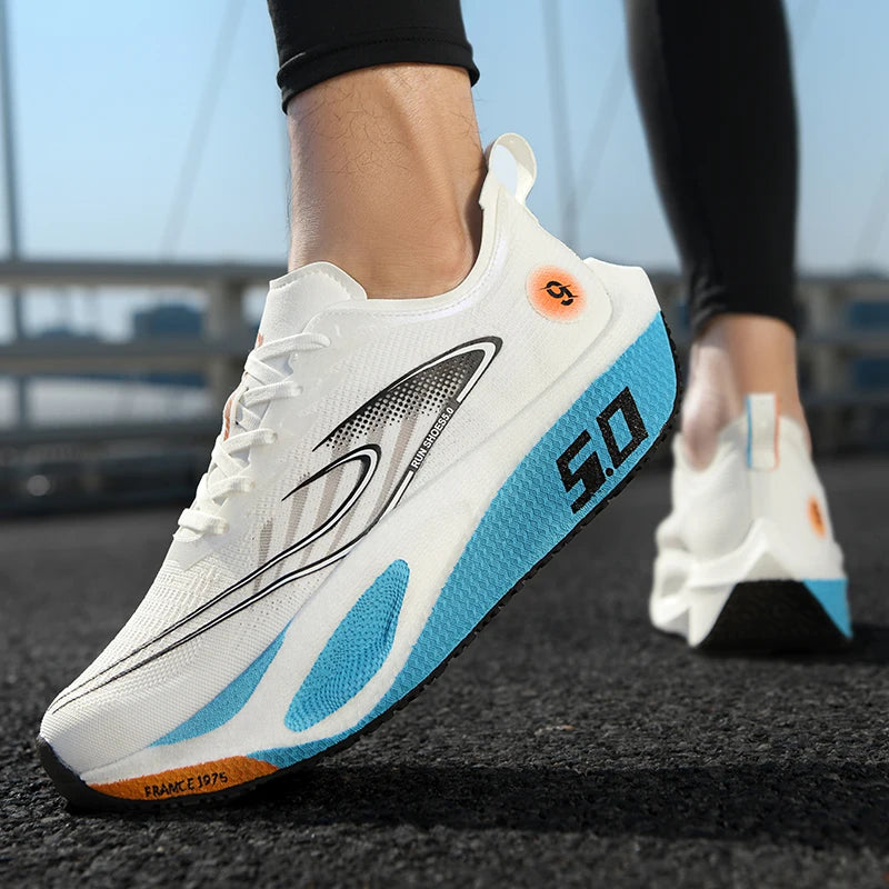 Men's Sports Shoes Cushioning Non-Slip Flat Wear Resistant Sneakers Mesh Breathable Platform Soft Running Shoes for Man.