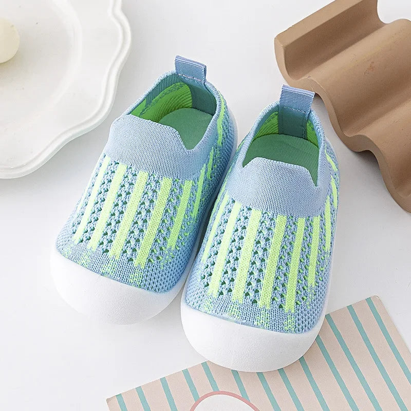 Baby Walking Shoes Summer 2025 New Soft Sole Breathable Mesh Stay-On Anti-Slip Sock Shoes for Infant Boys Girls