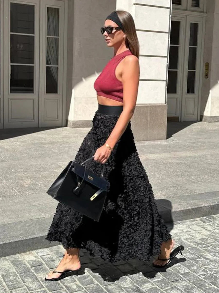 Light Luxury Evening Skirt Autumn Winter Women's Slim Fit Loose Warm Embroidered Petal Side Split Design Temperament Skirt New.