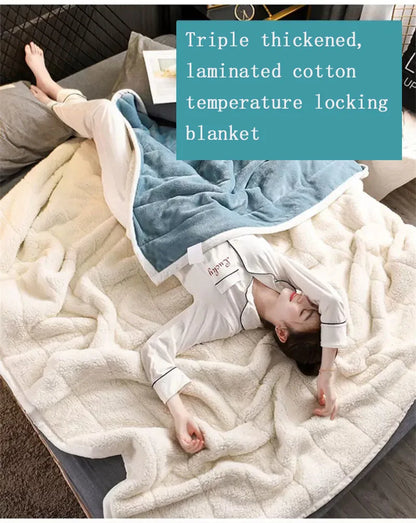 Coral Fleece Autumn Winter Warm Blankets for Bed 3 Layers Thicken Flannel Blanket Quilt Soft Comfortable Warmth Quilts Washable.