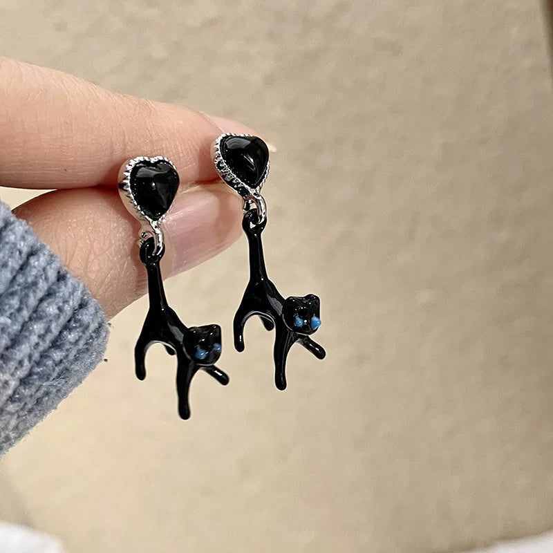 2023 New Fashion Cute Animal Stud Earrings Women Cartoon Small Black Cat Bear Shark Dinosaur Earring Ear Stud Girl Funny Jewelry