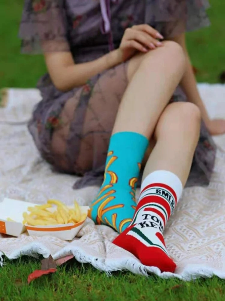 1 Pair Unisex Funny AB Style Tomato Ketchup French Fry Printed Mid-Calf Socks Suit In All Seasons.