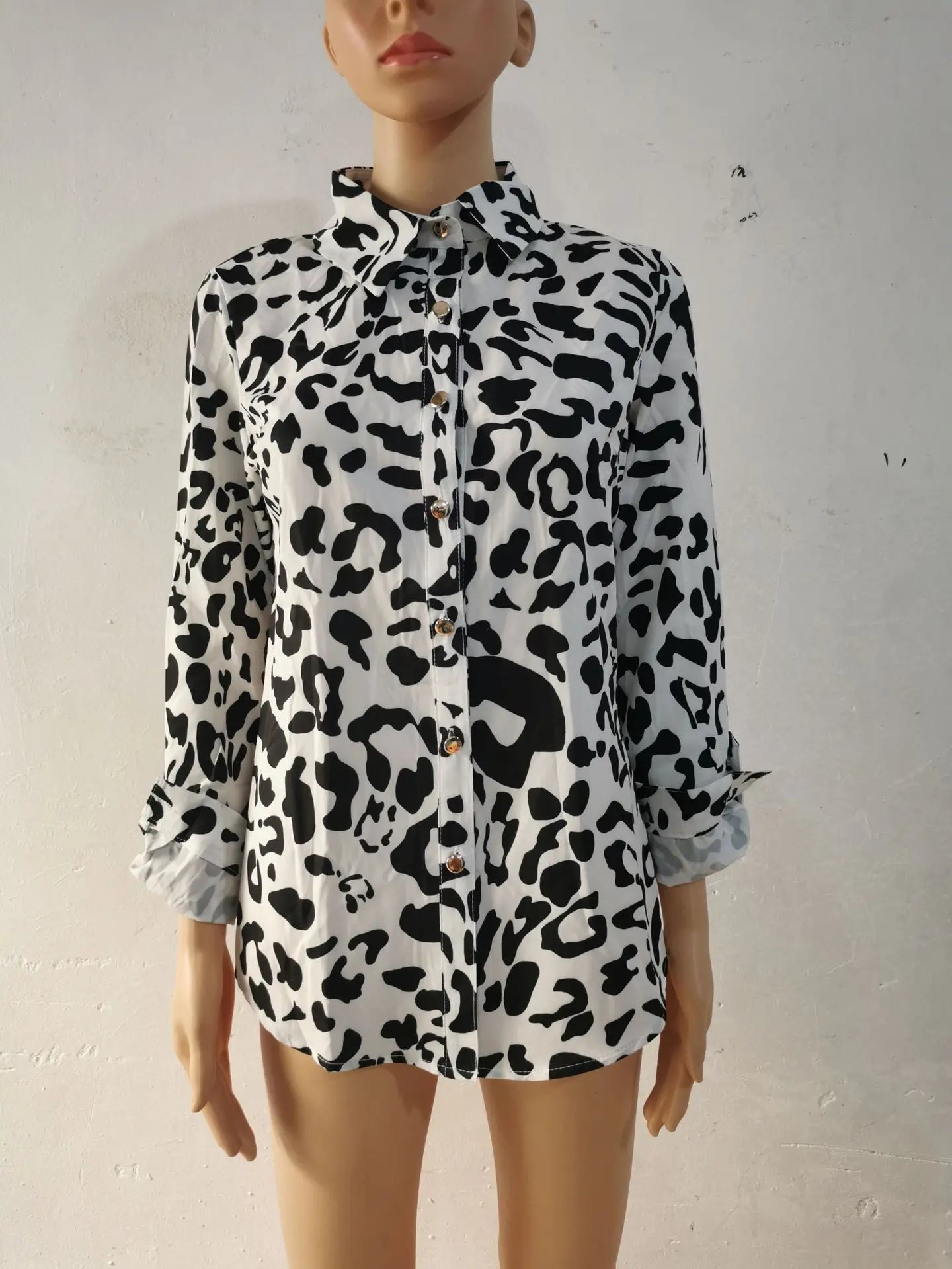 Blue Women's Long-sleeved Shirt, Single-breasted Collar Commuter Shirts, White and Black Slim-fit Top.