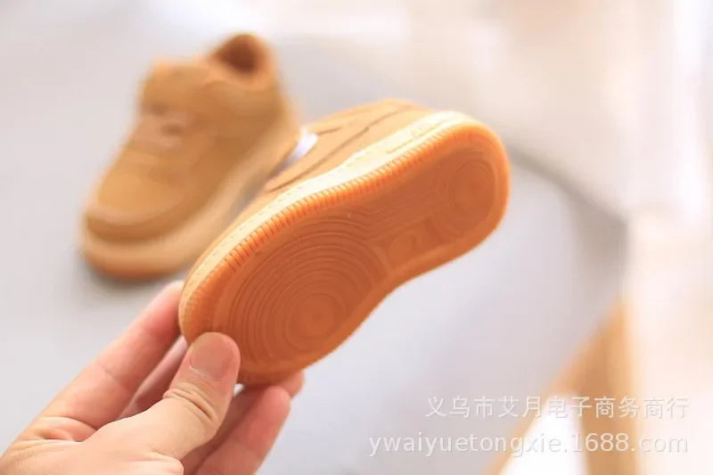 Children Sneakers Boys Girls Leather Low-Top Board Shoes Students Soft Bottom Footwear Kids Running Shoes Baby Casual Footwear.