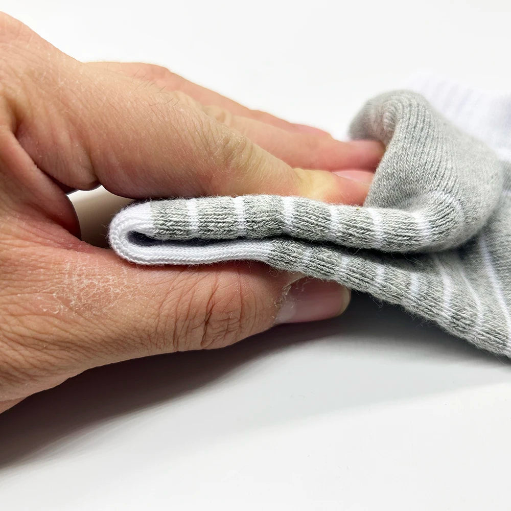 2/4 Pairs Cushioned Cotton Ankle Socks for Men Athletic Running Socks Low Cut Casual Sports Sock Tab Short Socks for Men Women.