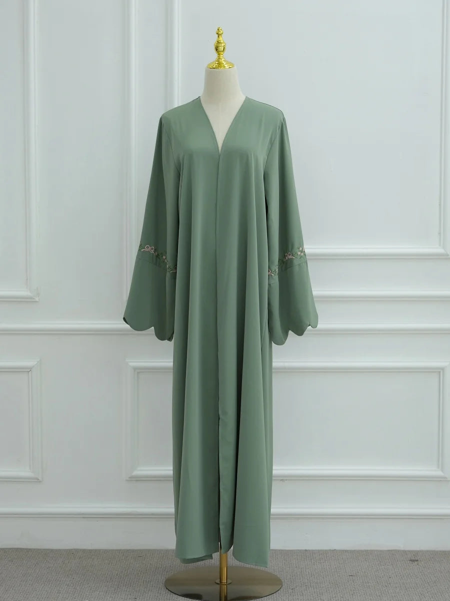 Middle East Women Arabic Dubai Abaya Luxury Kimono Cardigan Floral embroidery Long Dress Modest Robe Femme Islam Clothing Kebaya.