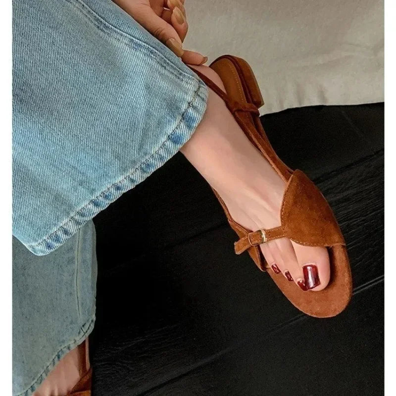 Vintage Line with Flat Sandals Design Sense Open Toe Slippers Casual Holiday Beach Shoes Light Single Shoes  Luxury Sandals.