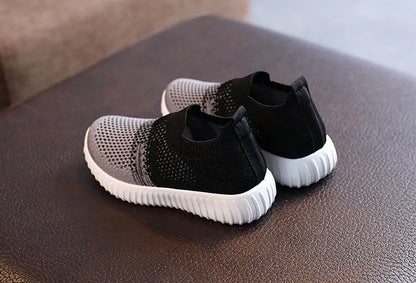 Kids Shoes Multicolor Knitted Toddler Baby Sneakers Casual Slip On Sneakers Children Shoes Kid Girls Boys Sports Shoes.