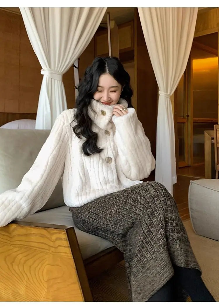 2025 Winter Fashion Stand Collar Warm Plush Short Jacket Women Autumn Retro Street Thickened Loose Harajuku Casual Short Jacket