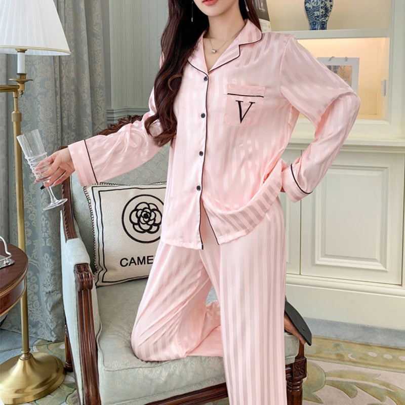 Women's Ice Silk Pajama Set Long Sleeve Long Pants Lightweight Sleepwear for Spring And Autumn Comfortable Homewear Pj Set.