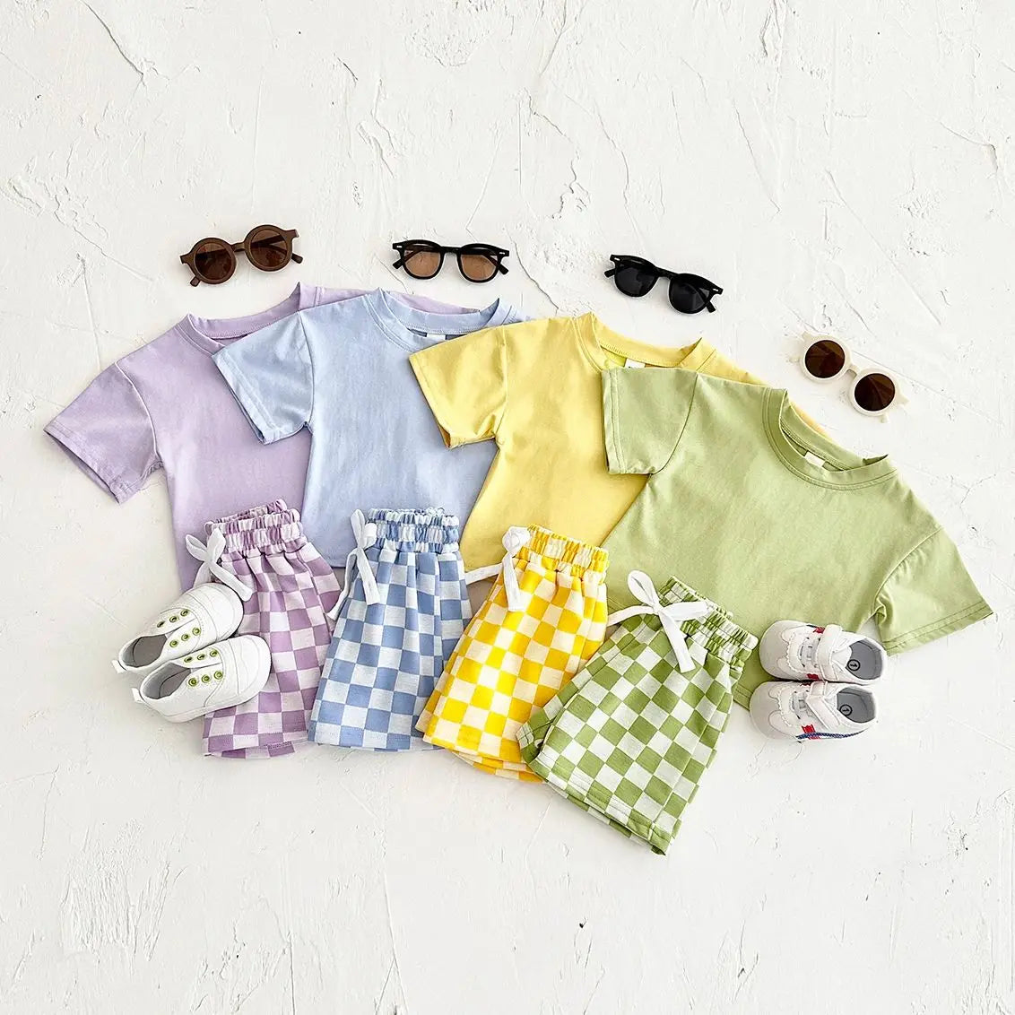 Ins Sommer Neugeborenen Jungen Mädchen Kleidung Baby Set Solide Kurzarm T-shirt + Schachbrett Shorts Baumwolle Casual 2PCS 0-3Y.
