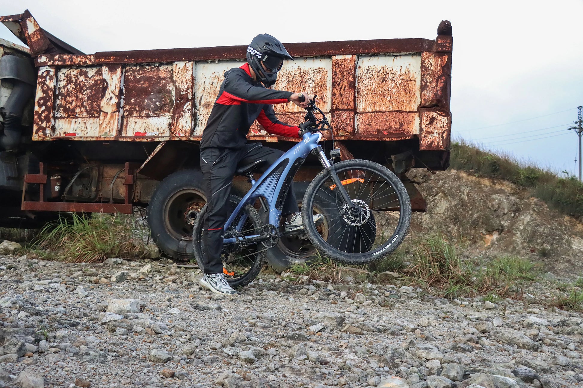 HX Q5 Ebikes 2000W Adults Electric Bike 57KM/H Electric Bicycle 27.5 Inch Removable battery Electric E Bikes Mountain Ebike.