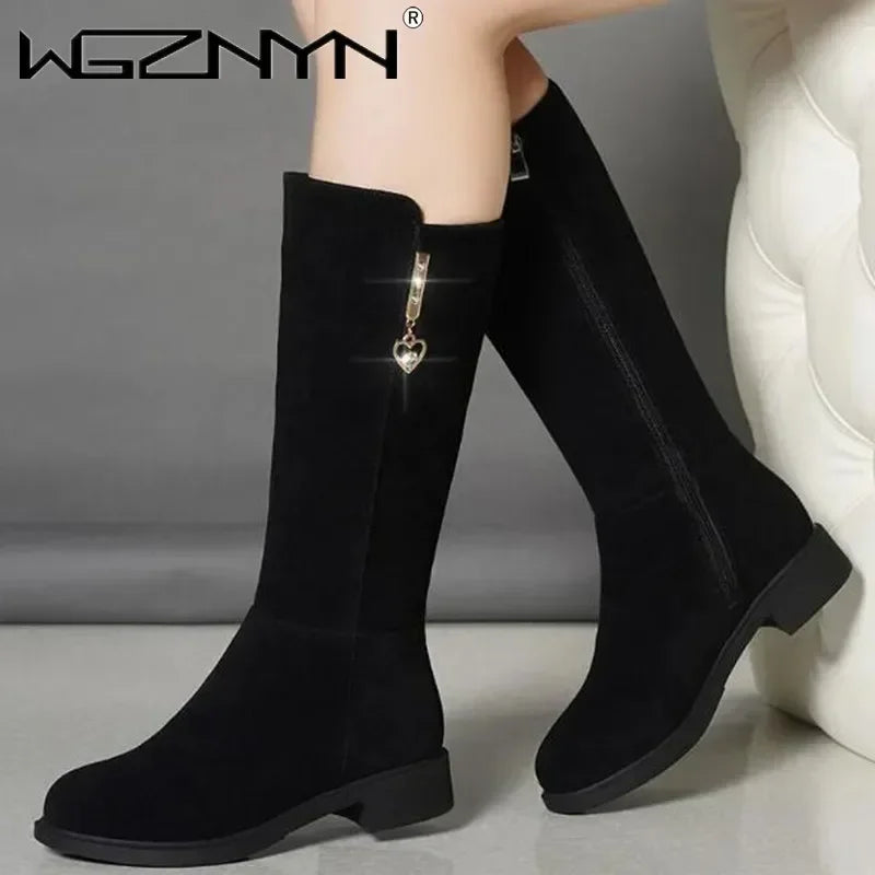 2025 New Women Warm Snow Plush Boots Snow Casual Flat All-match Cotton Fashion Side Zipper Winter Shoes Thigh High Boot Black.