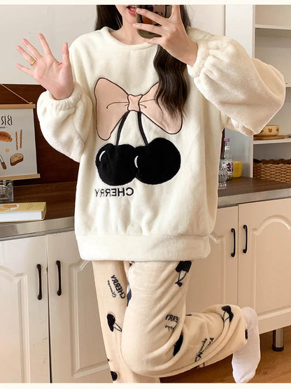Thickened Warm Sleepwear for Winter Cartoon Flannel Pajamas Homewear Women Velvet Coral Velvet Cartoon Bear Nightwear Loungewear.