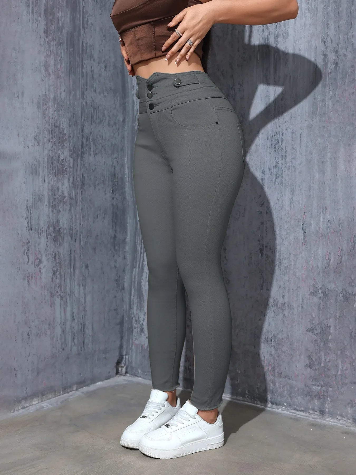 High Waist Elastic Denim Pants Slim Fit Women's Ankle Length Jeans Decorative Button Casual Fashionable Trousers.