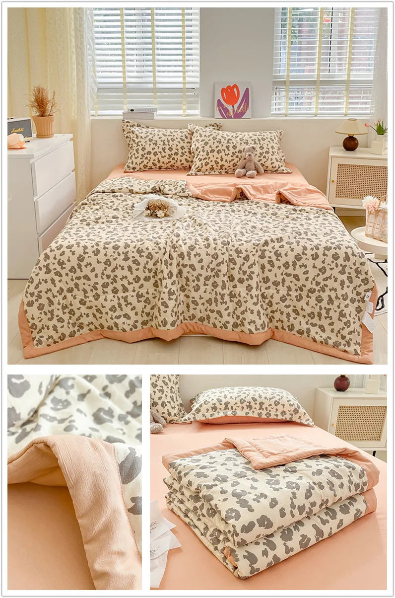 Printed Thin Duvet Skin-friendly Comforter 100x150cm for Kids Quilt Soft Bedspread Summer Blanket edredones (No Pillowcase).
