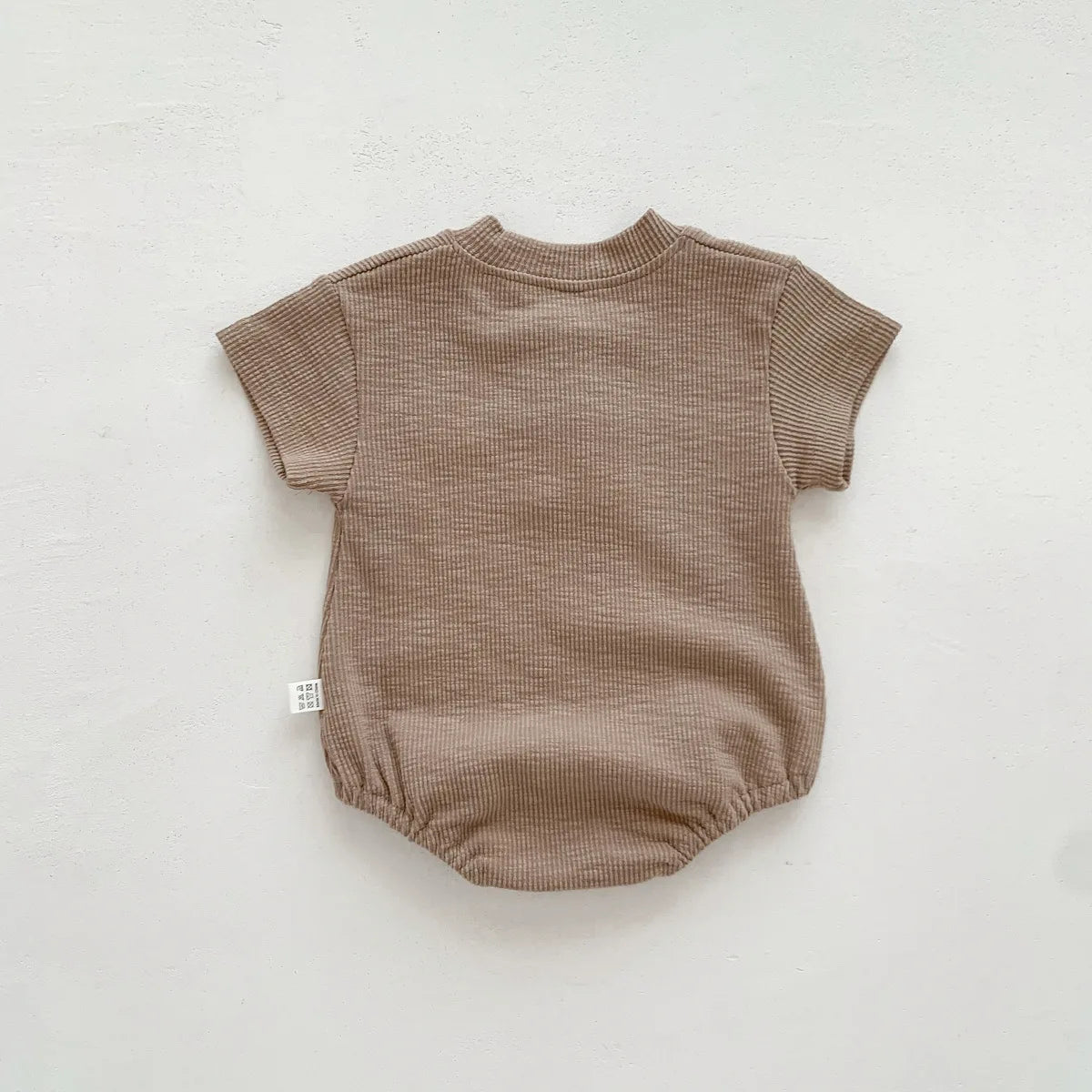 Baby Krabbeln Kleidung Sommer Kurzarm Cartoon Bär Brief Outfits Kinder Infant Bodys Baumwolle Ein Stück Klettern Anzug.