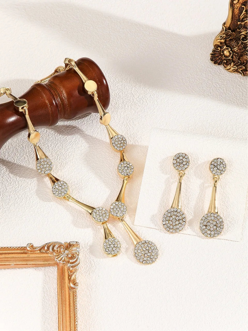 Necklace Earrings Exquisite Set Golden Quiet Elegant Bridal Banquet Jewelry Gifts For Women.