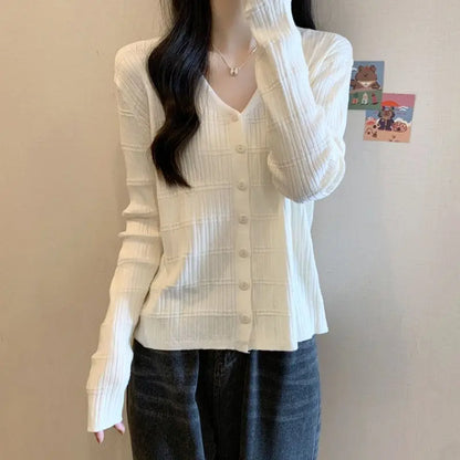 Women's Long-sleeved Button Cardigan Solid Color Casual Loose Fashion Top.