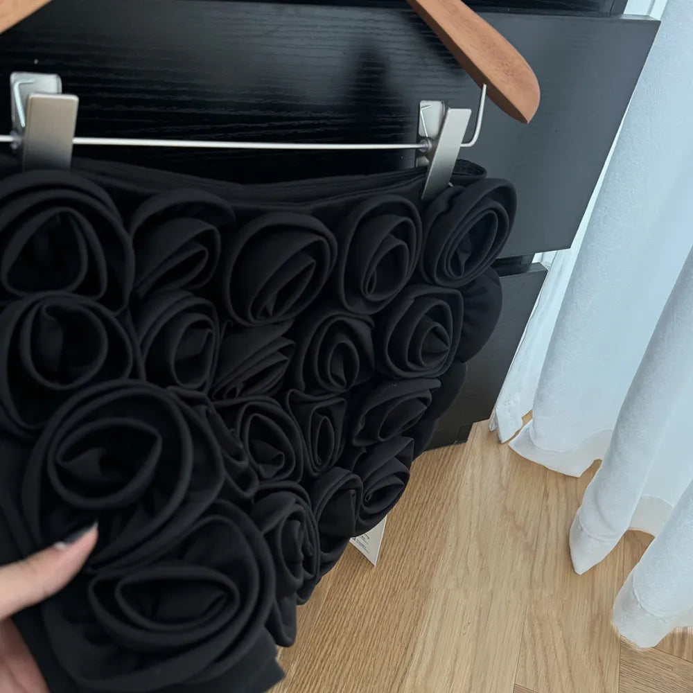 Three-dimensional decoration floral shorts y2k High street Red High waist mini skirt shorts Design Sexy  Women Clothing ﻿.