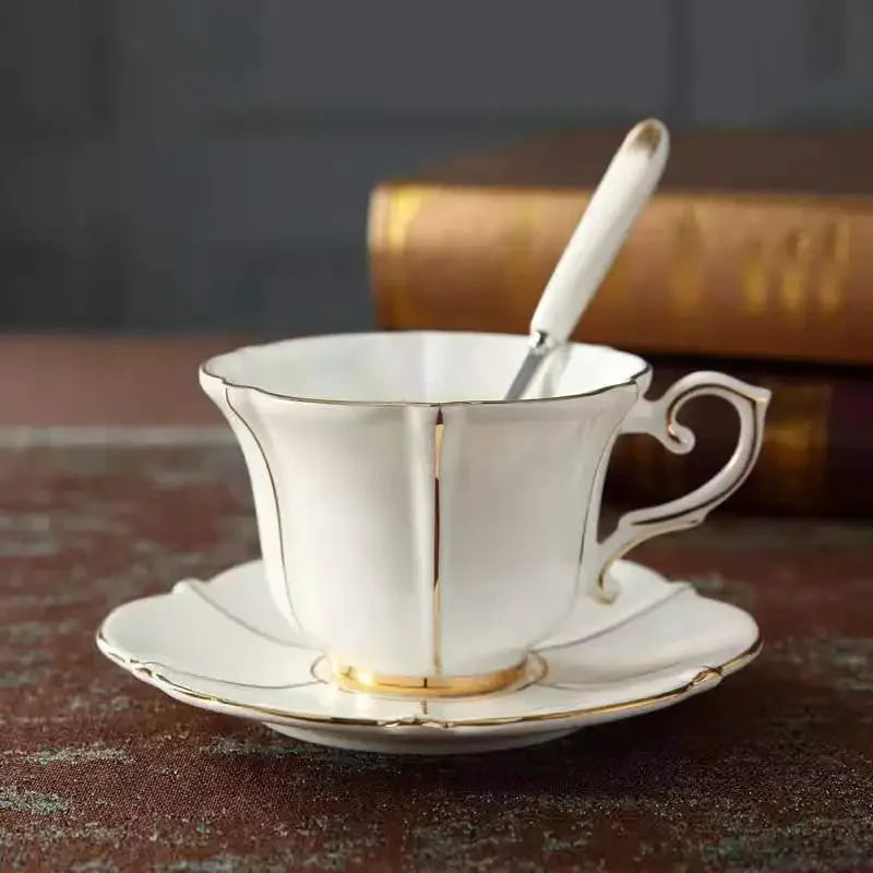 Bone China Coffee Set Europe Porcelain Tea Set Simple Ceramic Pot Creamer Sugar Bowl Teatime Teapot Coffee Cup Mug Coffeeware.