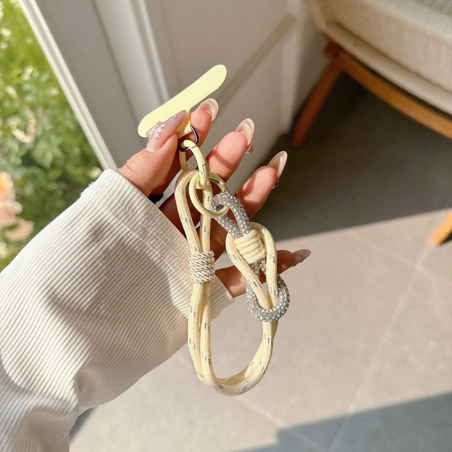 Rhinestone Short Strap Cell Phone Detachable Rope Keychain Braided Mobile Phone Lanyard Hanging Chain Ring Cord Wrist Strap.